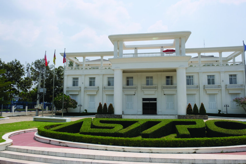 Office building at Astro Tech’s factory in Kim Huy, Vietnam. (Photo: Laurens van Rooijen)